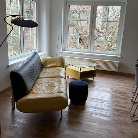 Fuer Familientreffen Mit Grossem Garten, 4 Schlafzimmer, 2 Baeder, Parkplaetze Holiday home