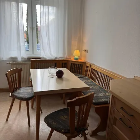 Fuer Familientreffen Mit Grossem Garten, 4 Schlafzimmer, 2 Baeder, Parkplaetze Holiday home *