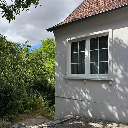 Holiday home Fuer Familientreffen Mit Grossem Garten, 4 Schlafzimmer, 2 Baeder, Parkplaetze Erfurt