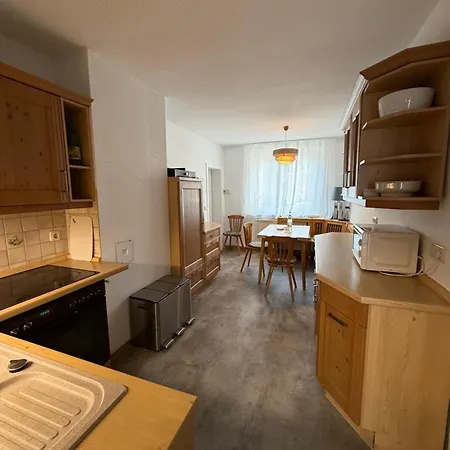 Holiday home Fuer Familientreffen Mit Grossem Garten, 4 Schlafzimmer, 2 Baeder, Parkplaetze *