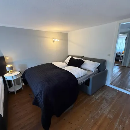 Fuer Familientreffen Mit Grossem Garten, 4 Schlafzimmer, 2 Baeder, Parkplaetze * Erfurt